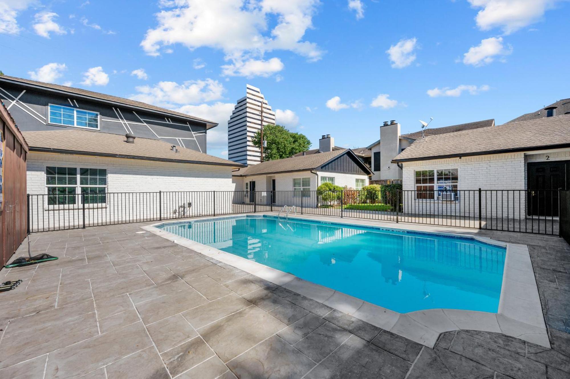 Spacious 1Br Galleria Apt With Pool & Free Park Houston Extérieur photo